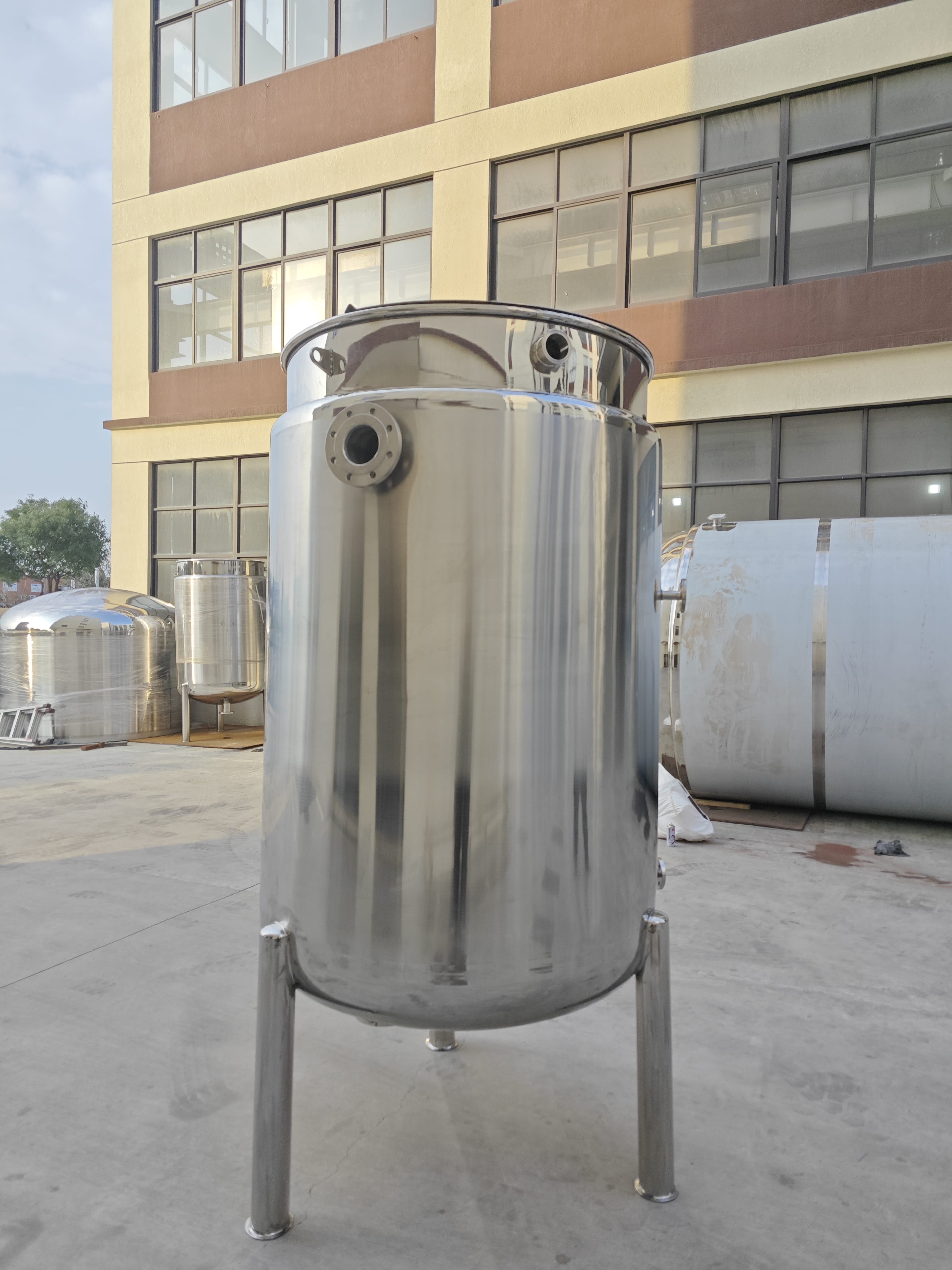 Internal Coil Stainless Steel Storage Tank