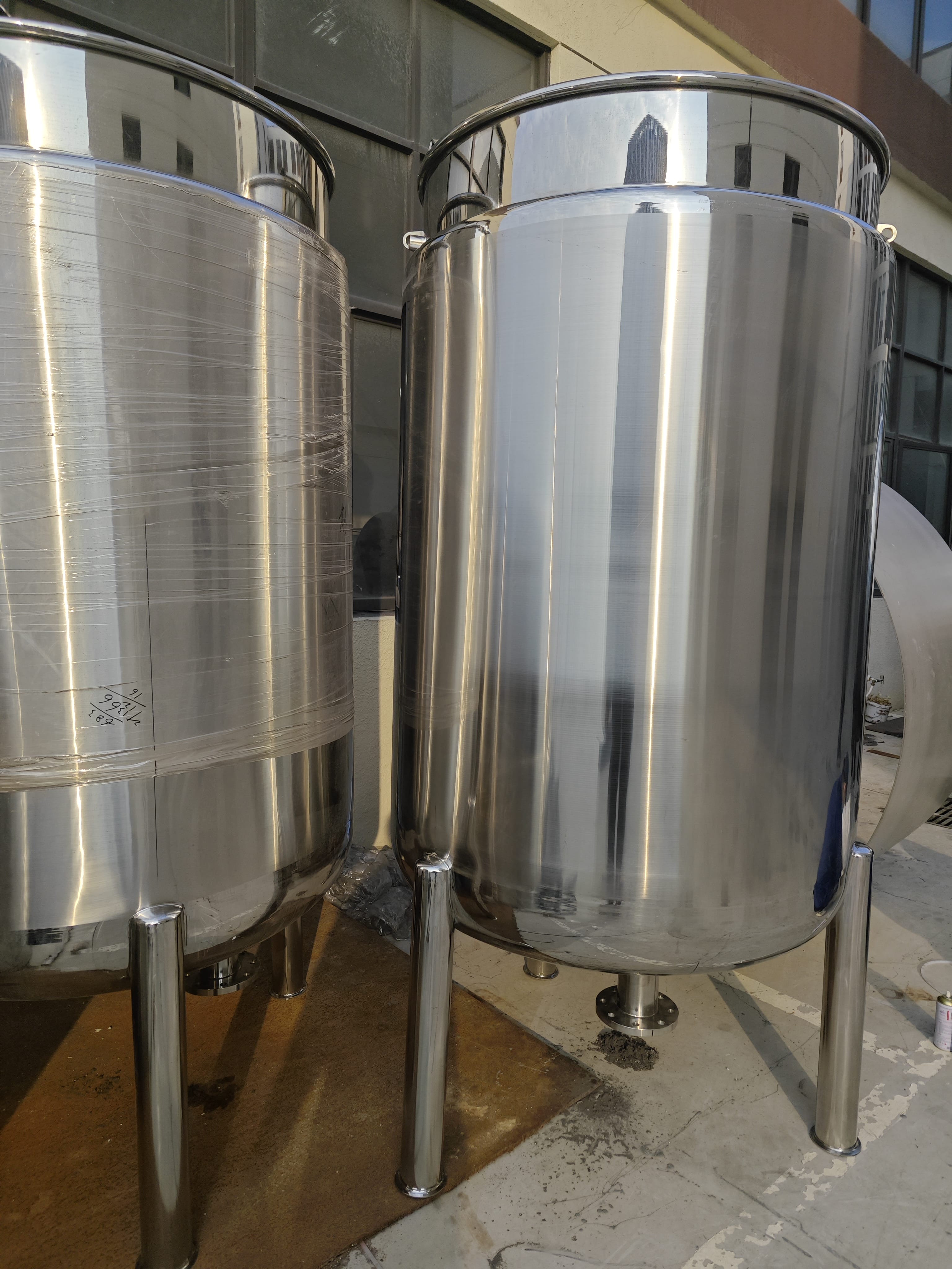 Internal Coil Stainless Steel Storage Tank