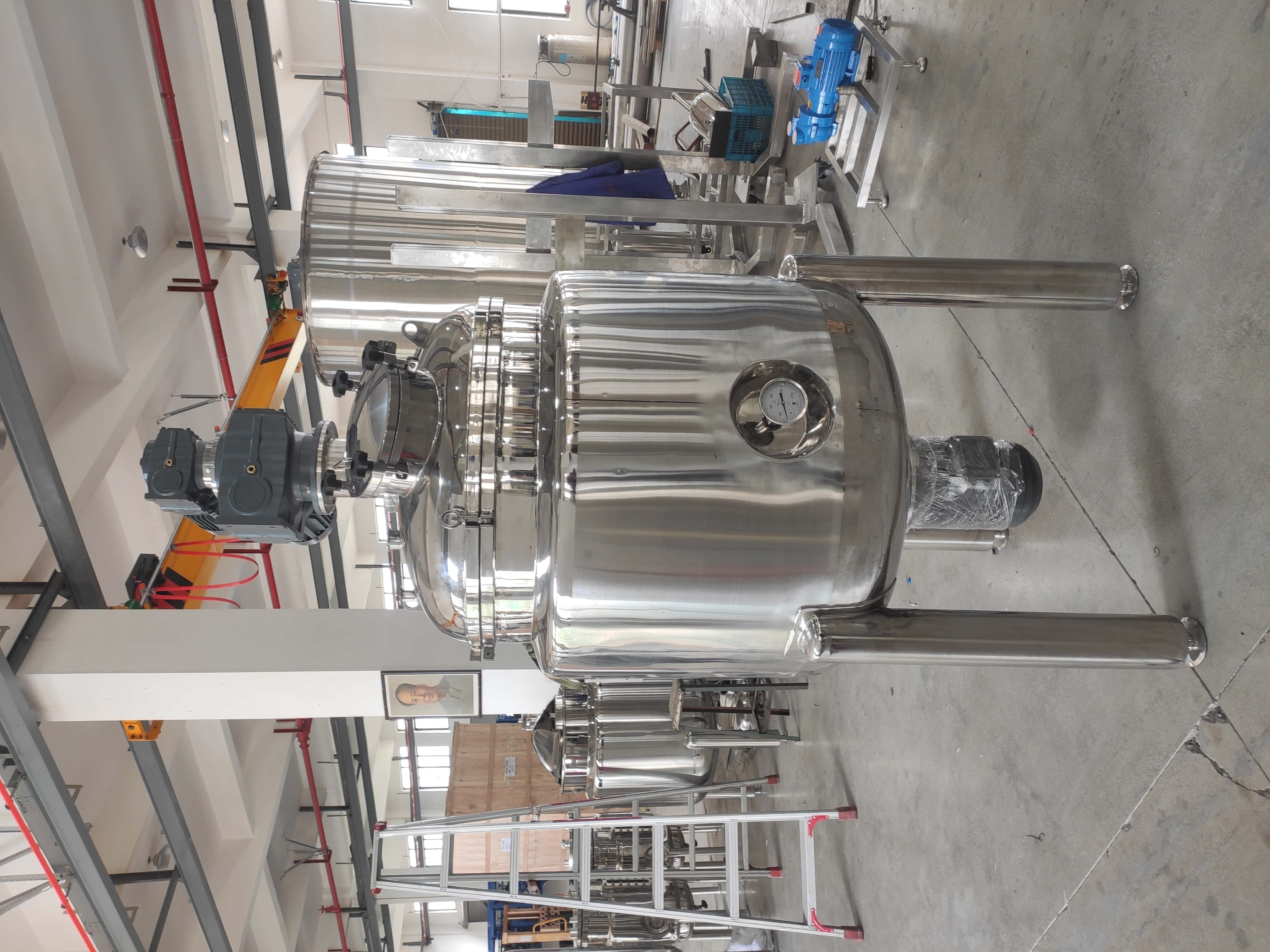 Scraper-blade Agitator – Bottom-mounted Emulsification Tank – Sealing System