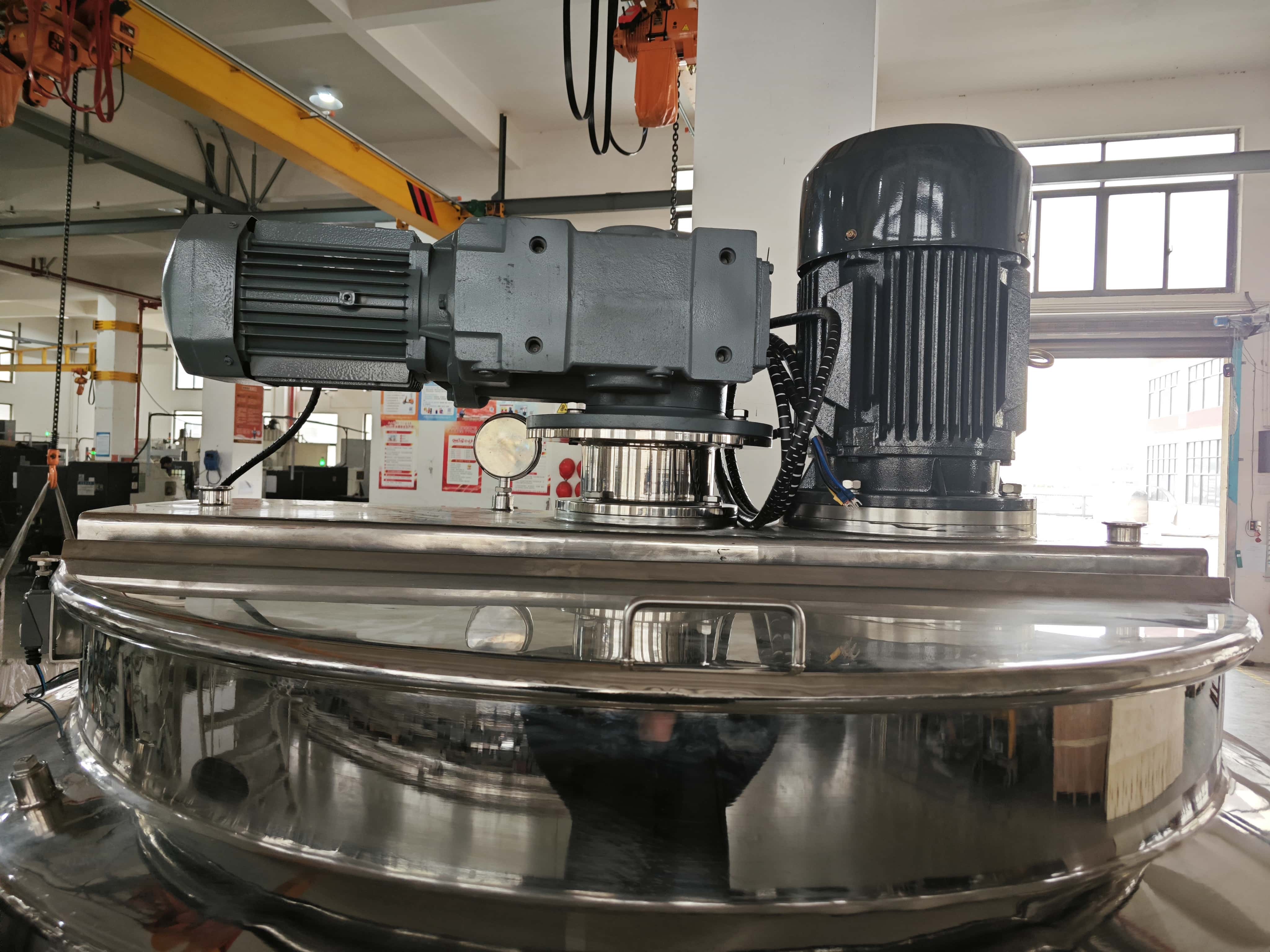 Split-shaft Emulsifying Tank With Wall-scraping Agitator