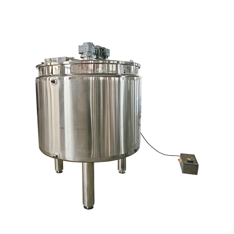 Steam-heated Mixing Tank With Internal Coils
