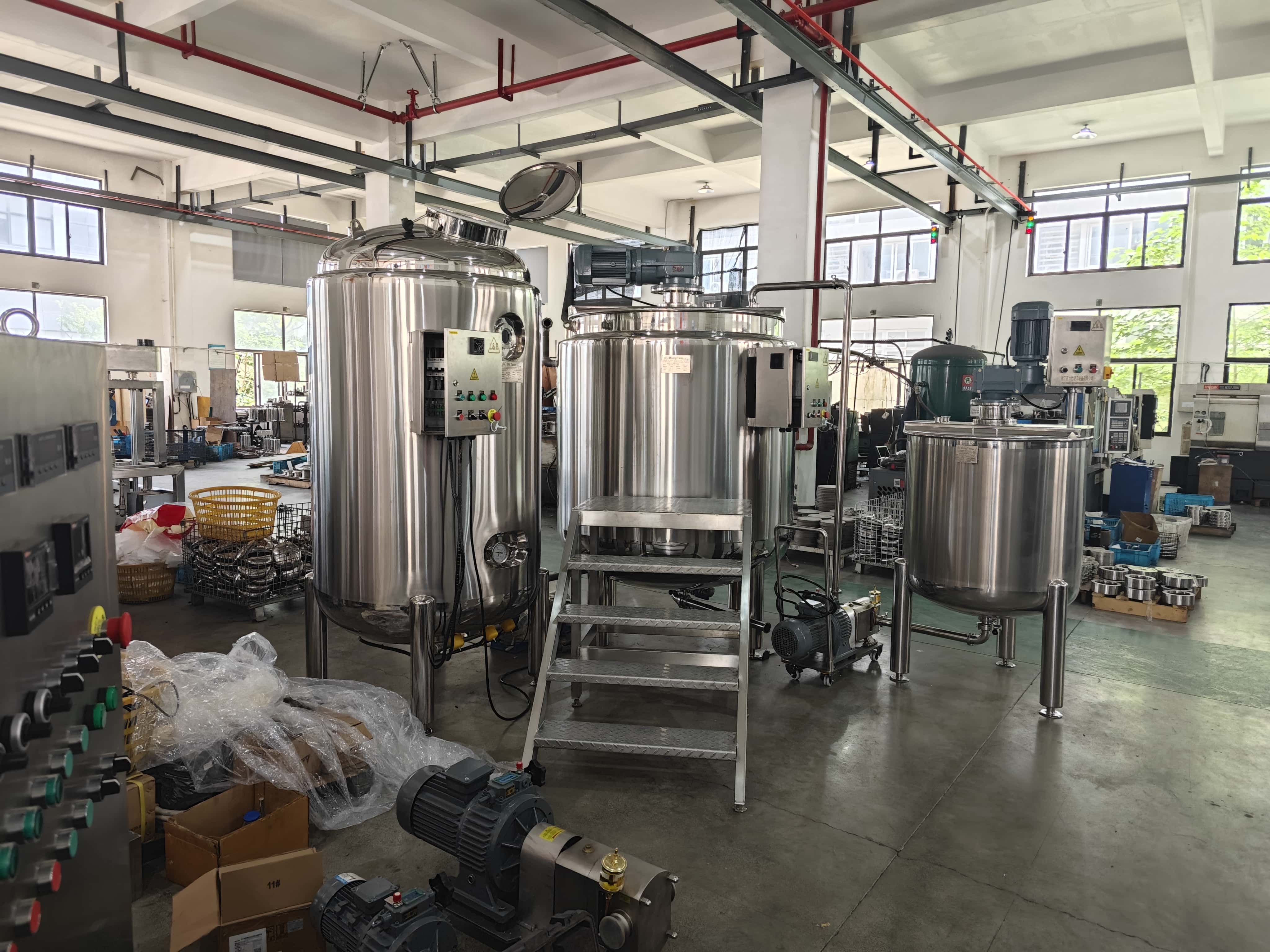 Three-Tank Mixing Combination