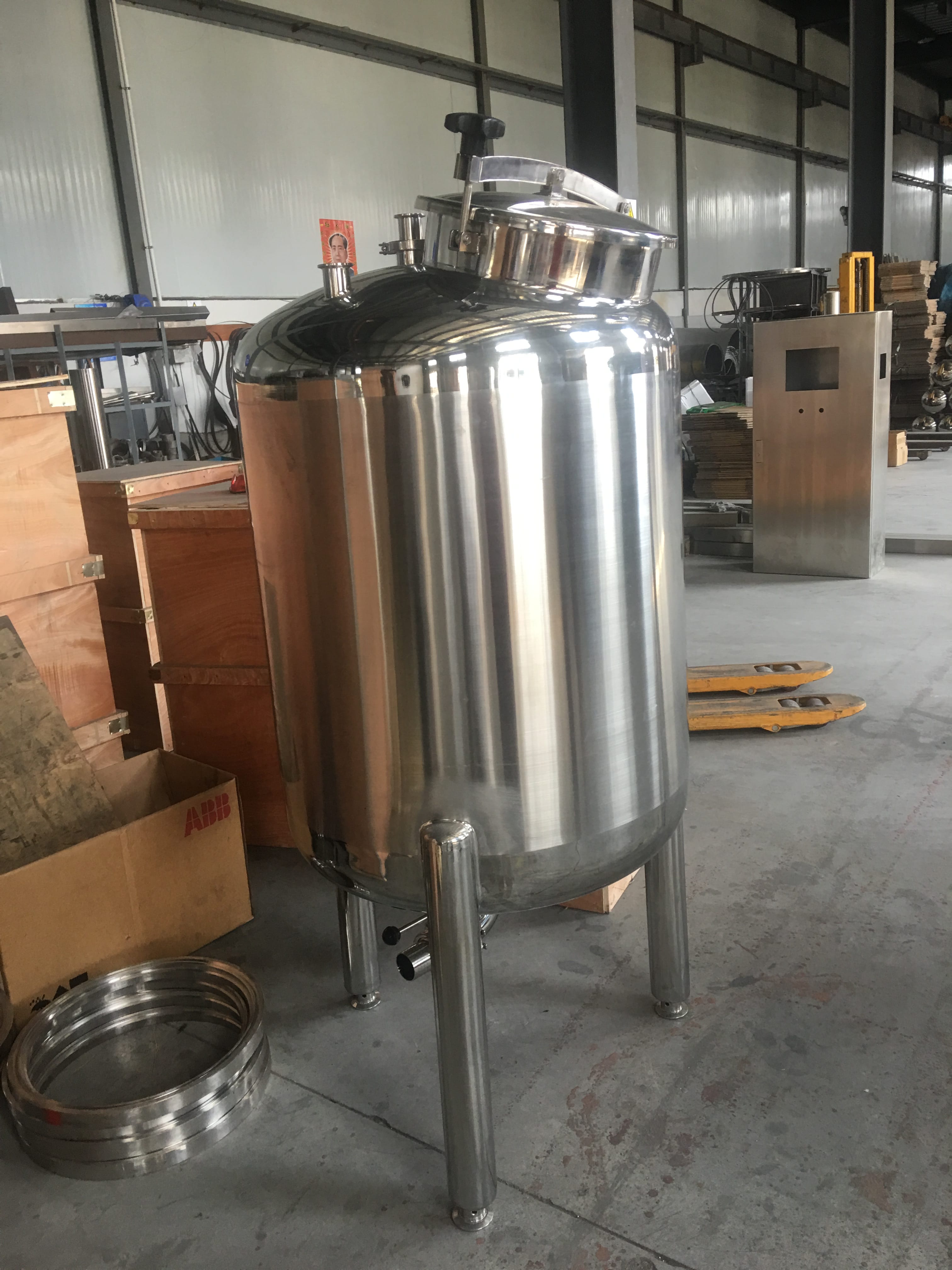 Vertical Stainless Steel Storage Tank