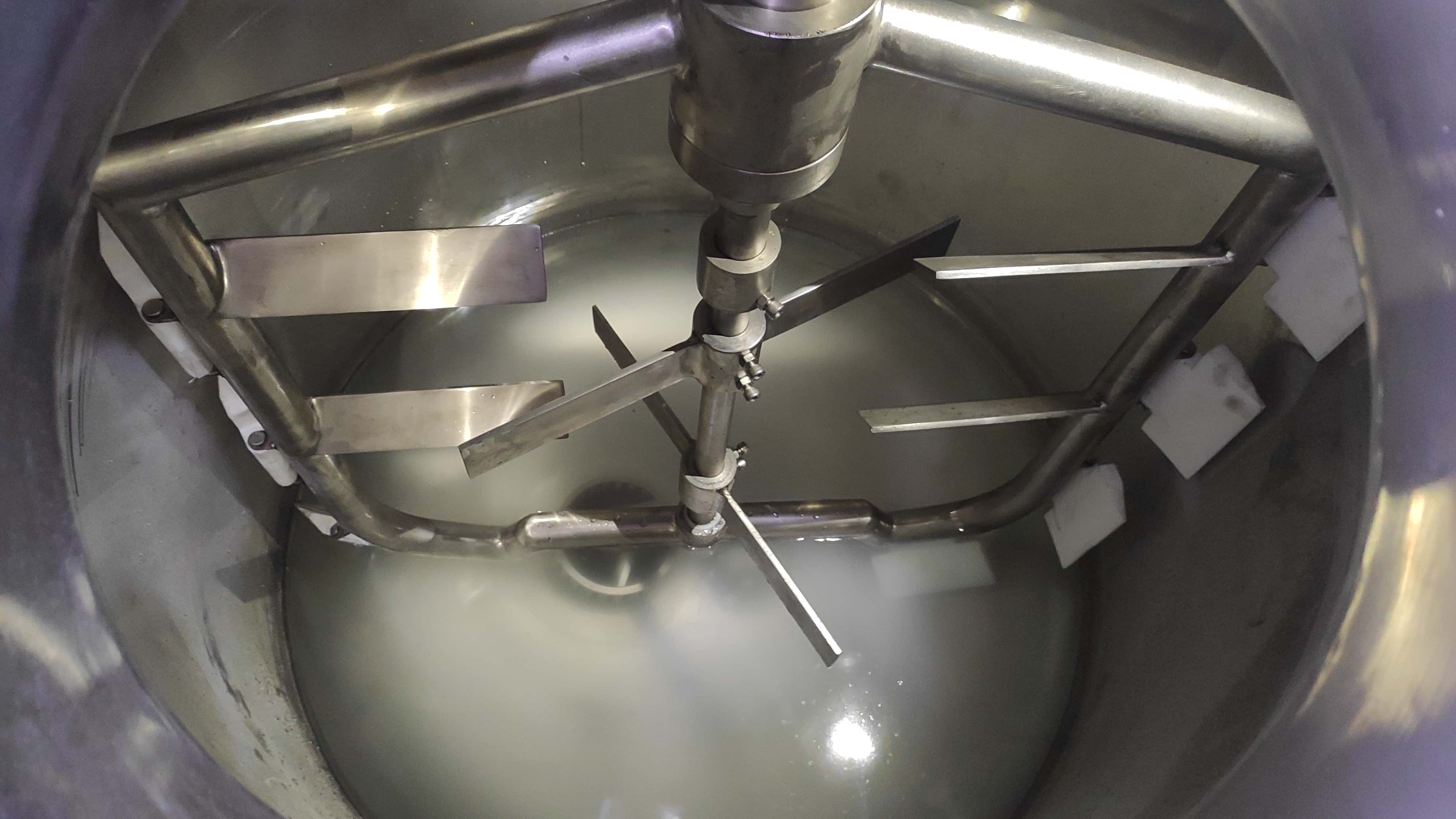 Weighed Wall-Scraping and Paddle Mixing Tank with Bottom Emulsifier