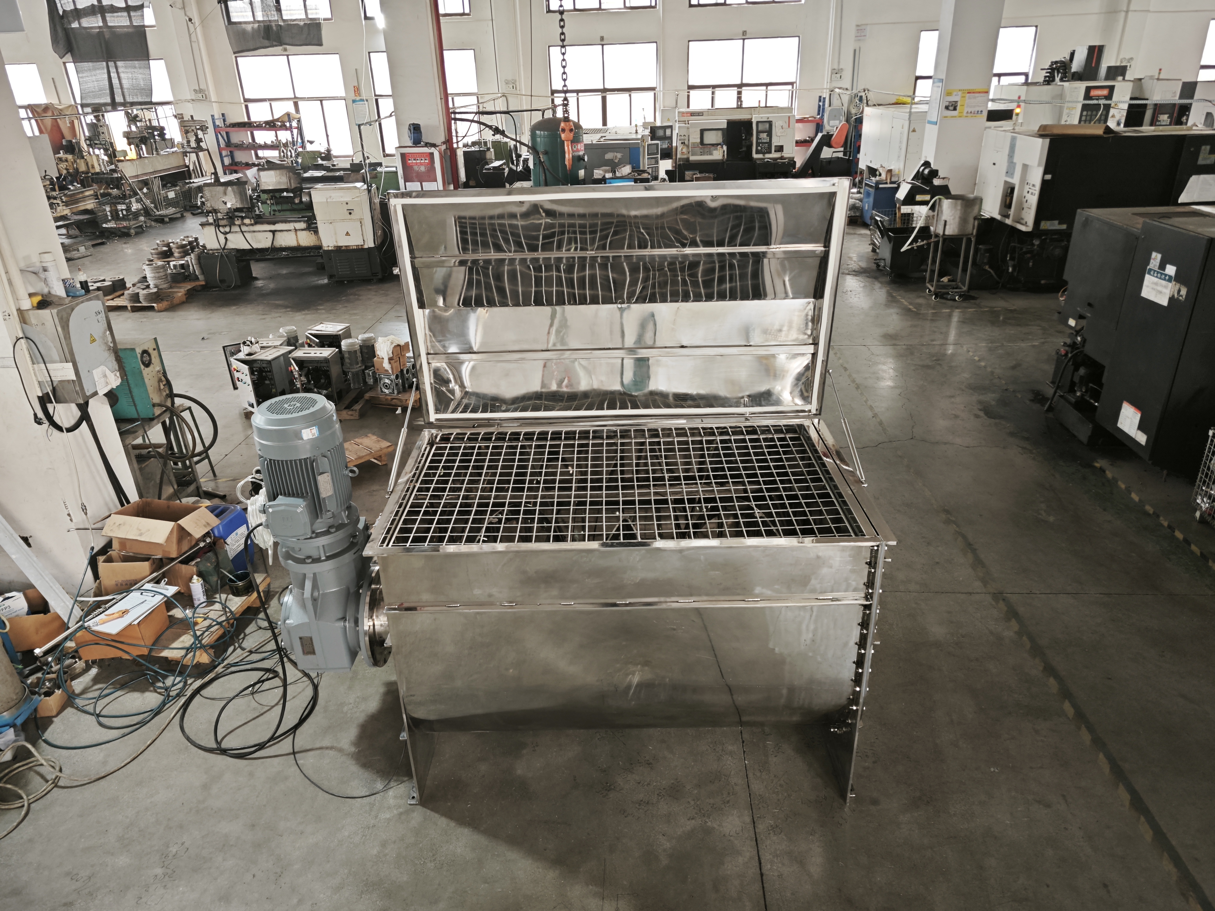 1500 L Low-Speed Ribbon Mixer for High-Viscosity Products